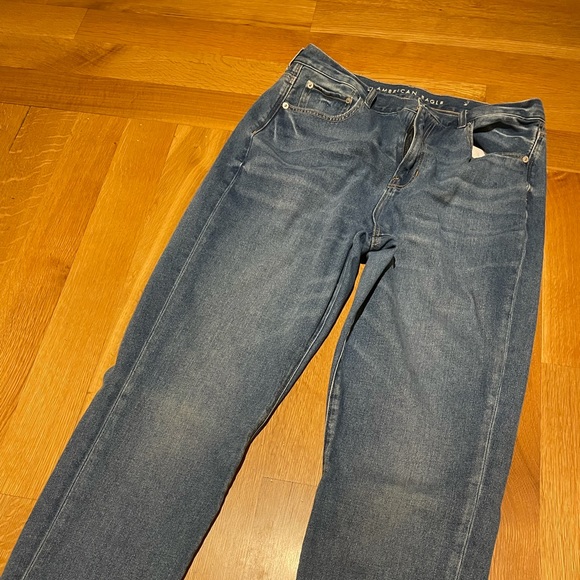 American Eagle Mom Jeans with Distressed Hem - Picture 8 of 9